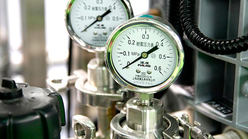 仪表阀门材质304与316L：材质差异解析与应用选择**